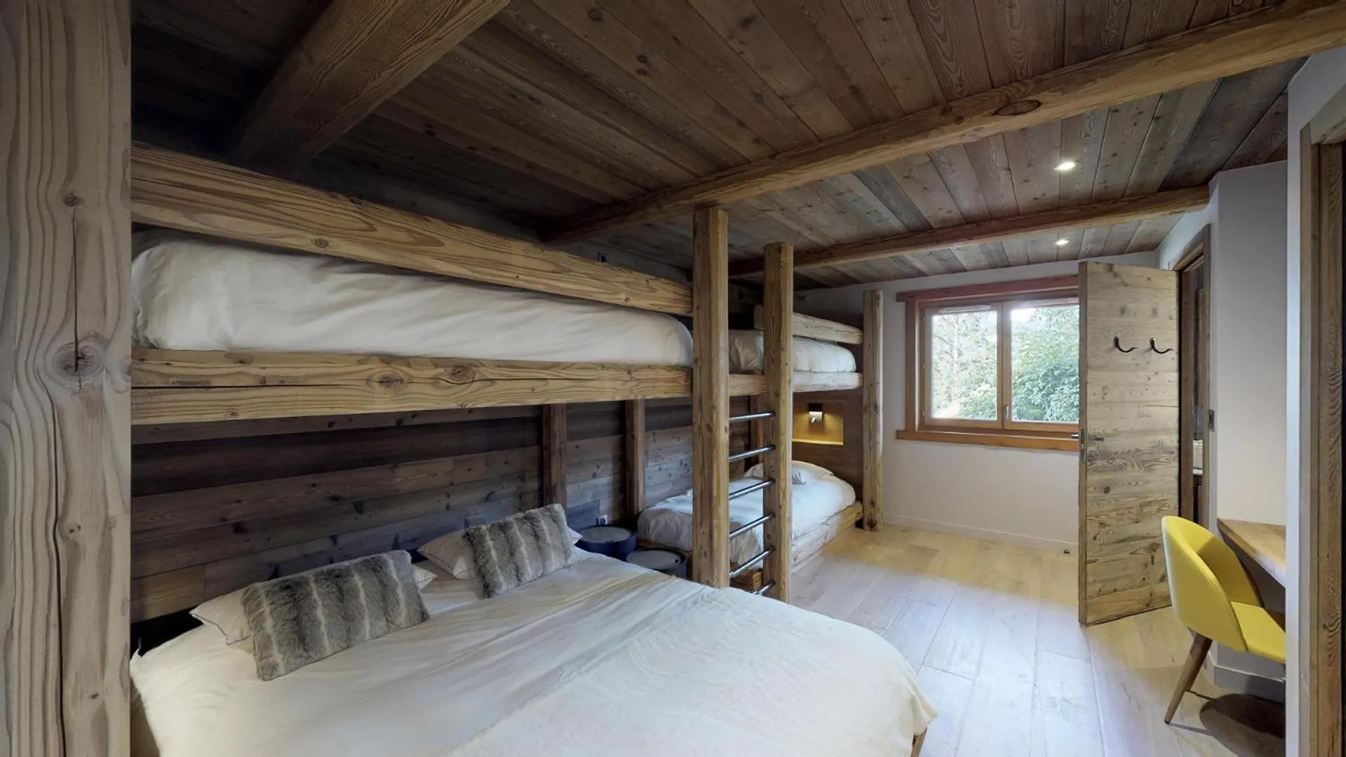 Exceptional Chalet In Courchevel La Tania